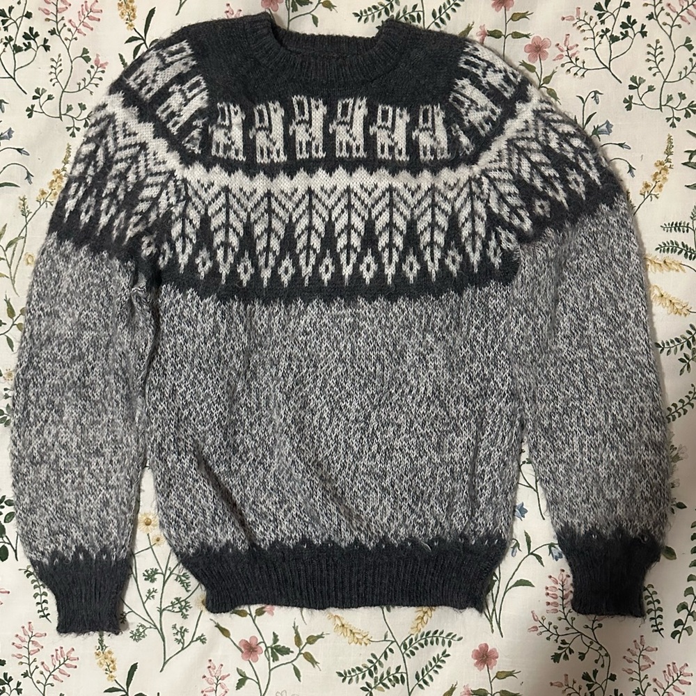 EUC soft handmade llama knit sweater - likely XS